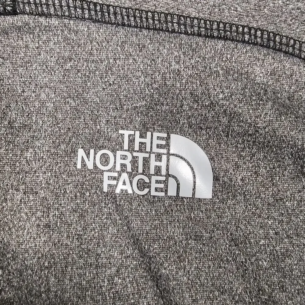 The North Face 1/4 Zip Pullover XL Gray Jersey Knit Mock Neck Base Layer Outdoor